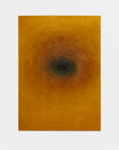 Gijs Milius
Bruin met Gat/Vlek, 2021,
Oil stick, wax pastel on paper
80 × 58 cm
